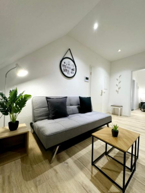 Tiny-Home-Stil nah am Rhein mit super Verkehrsanbindung